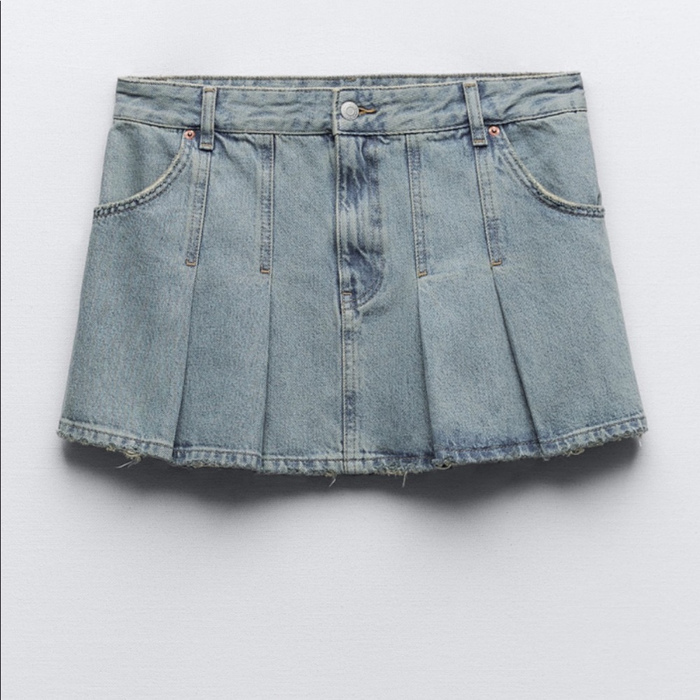 Zara PLEATED TRF DENIM SKIRT